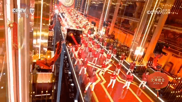 1.開場.gif