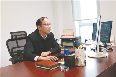 沈陽日報——徐方：以自信引領新松機器人后發先至