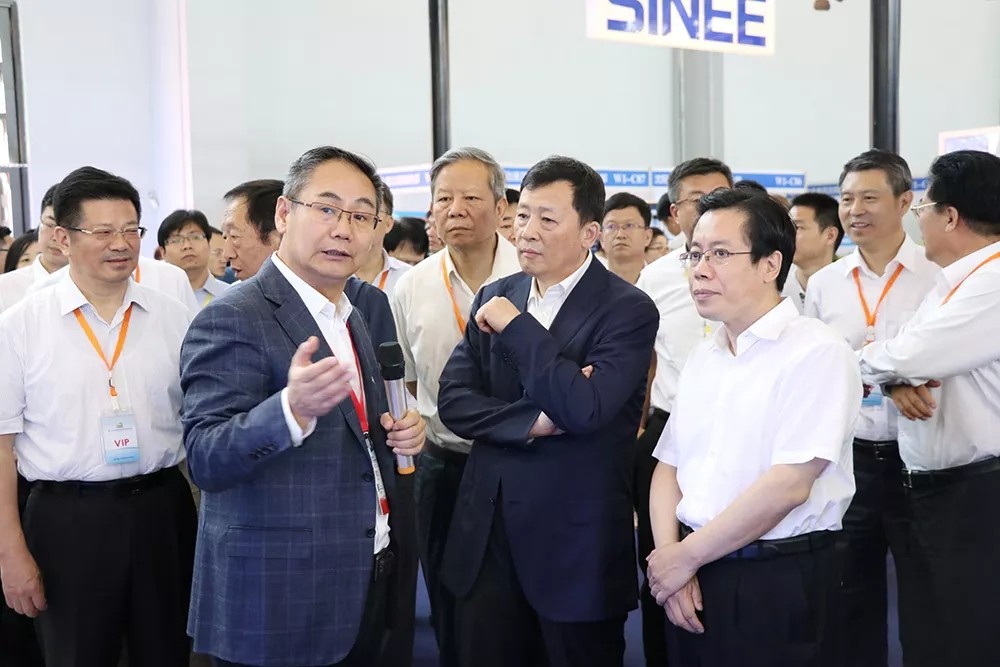 智能制造當家人——新松機器人亮相中國沈陽國際機器人展
